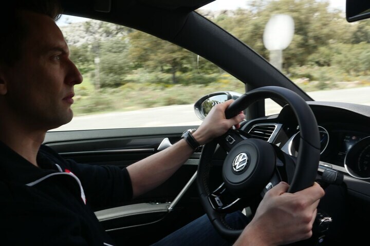 Volkswagen Golf Variant R