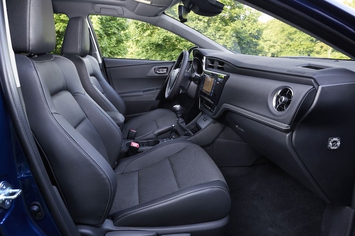 Toyota Auris Tourer Sports