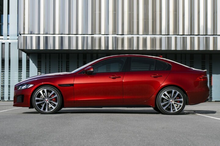 Jaguar XE