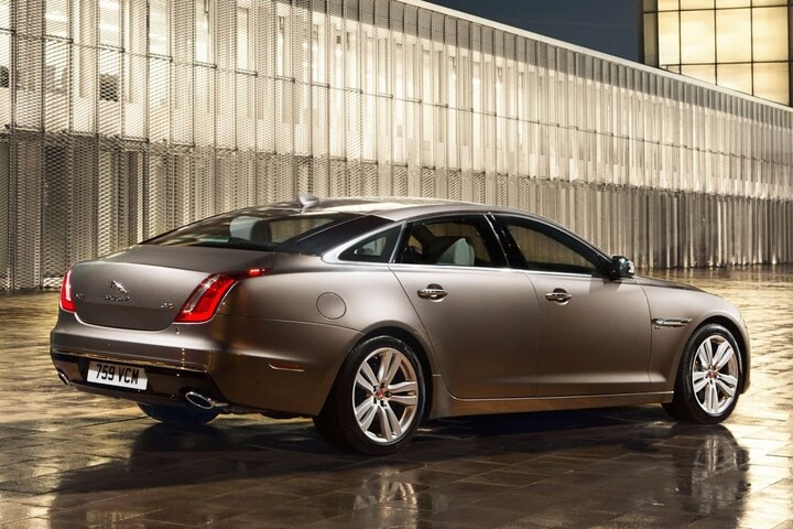 Jaguar XJ L Portfolio