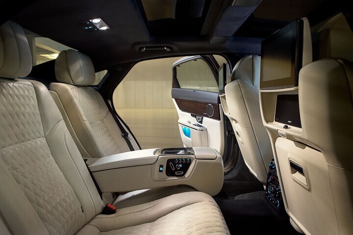 Jaguar XJ L Portfolio