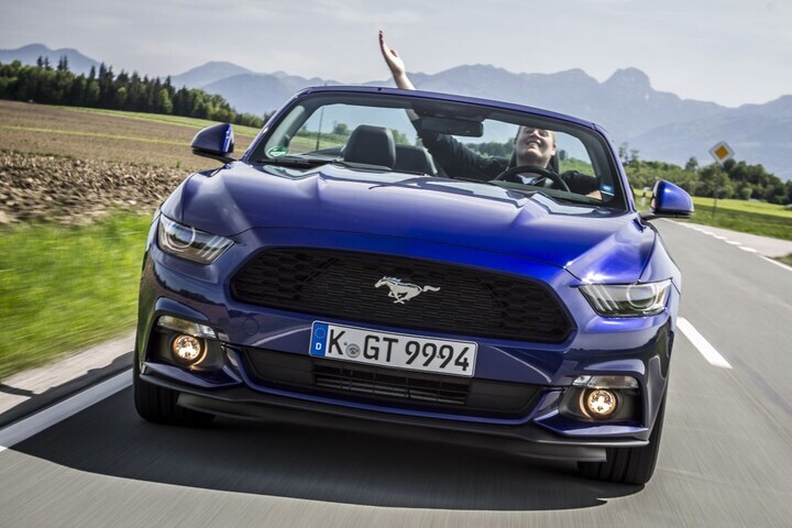 Ford Mustang Convertible