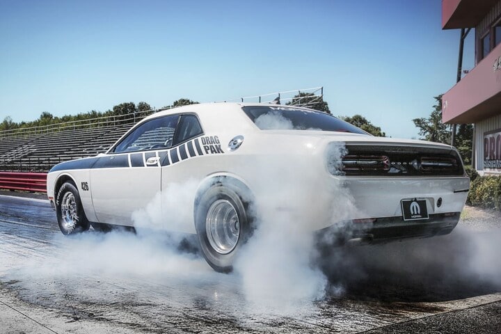 Dodge Challenger Drag Pak