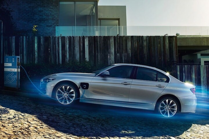 BMW 330e