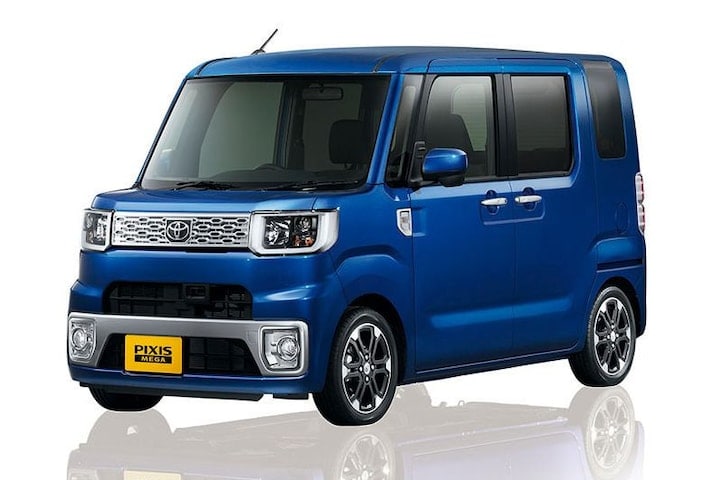 Toyota Pyxis Mega