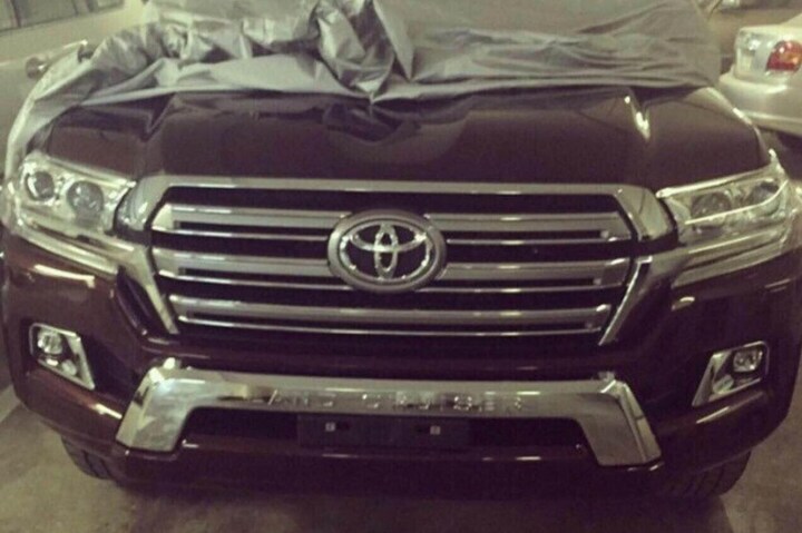Toyota Land Cruiser V8 facelift