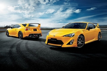 Toyota GT86 Sunrise Yellow