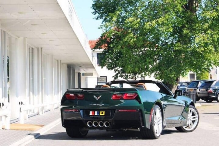 Chevrolet Corvette Stingray Convertible