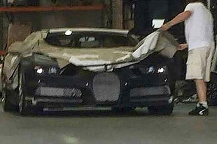 Bugatti Chiron gelekt