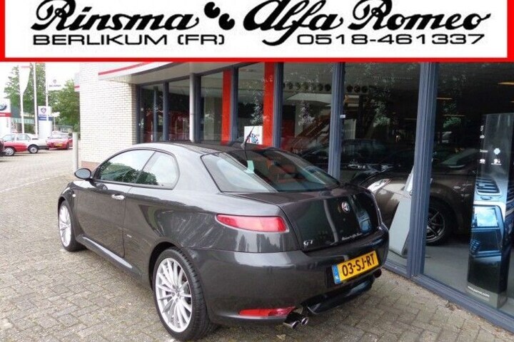 Alfa Romeo GT 3.2 V6