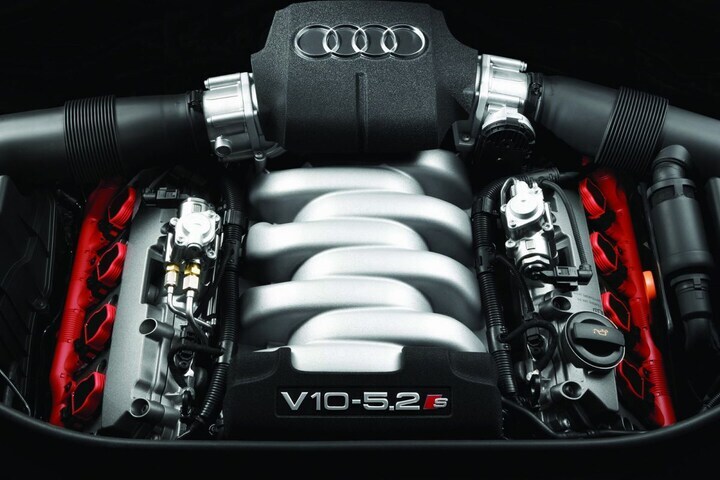 Audi S8