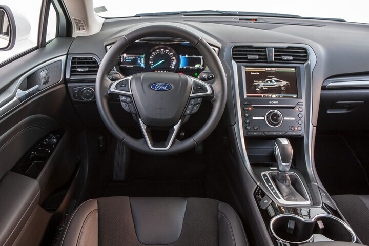 Ford Mondeo Hybrid