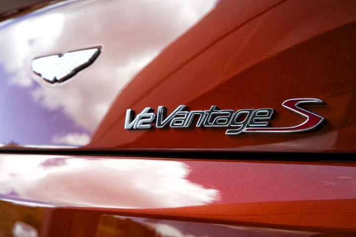 Aston Martin V12 Vantage S Roadster