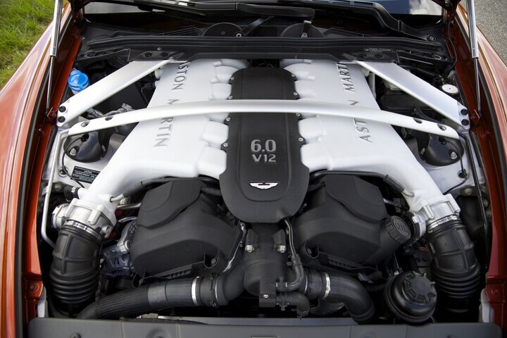 Aston Martin V12 Vantage S Roadster