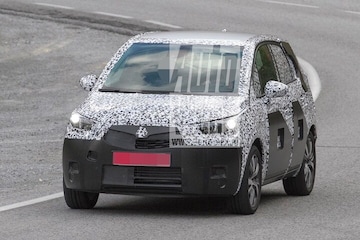 Opel Meriva spyshots
