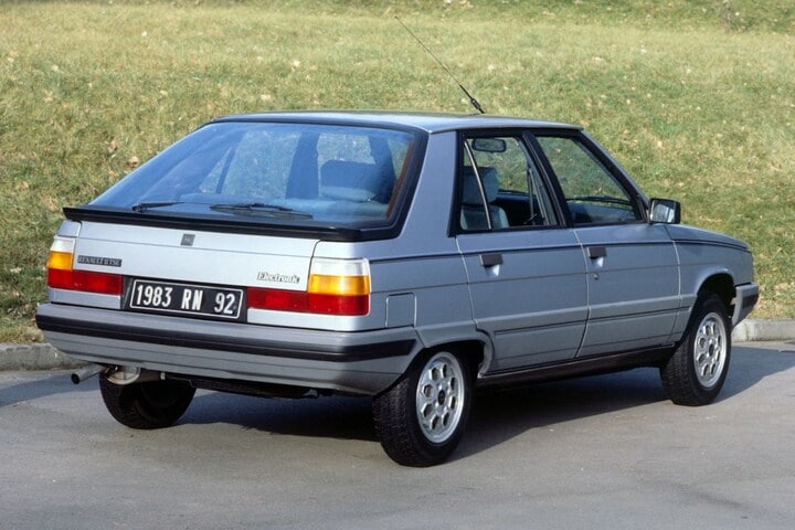 Renault 11