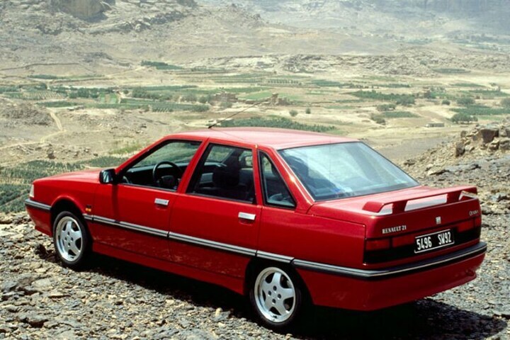 Renault 21