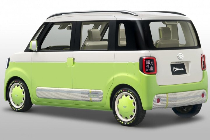 Daihatsu D-Base en Hinata