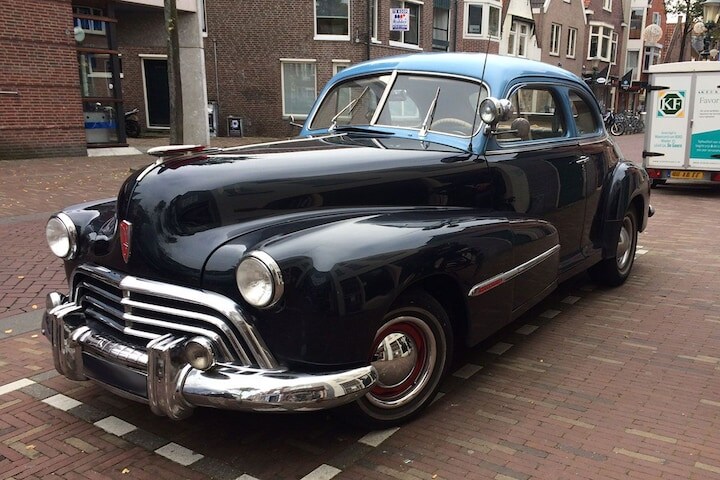Oldsmobile 66 Club Coupé
