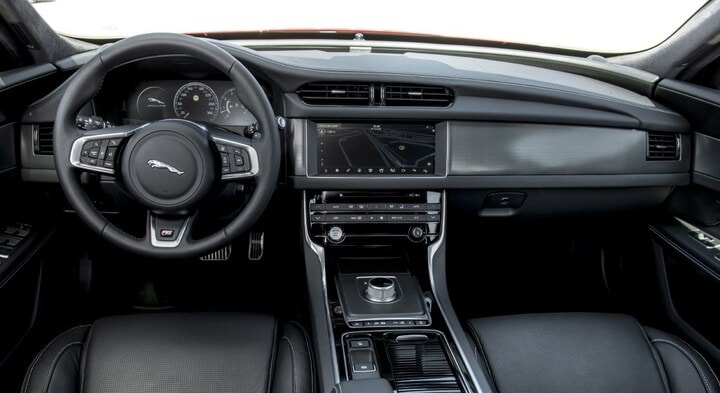 Jaguar XF