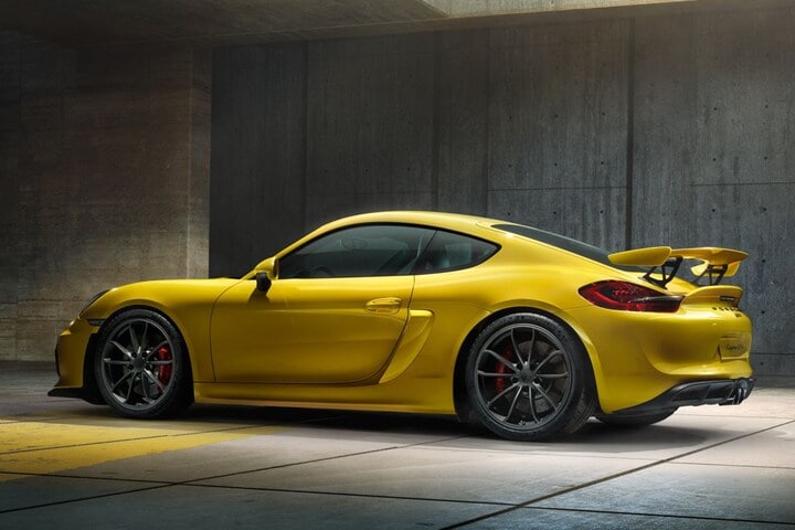 Porsche Cayman GT4