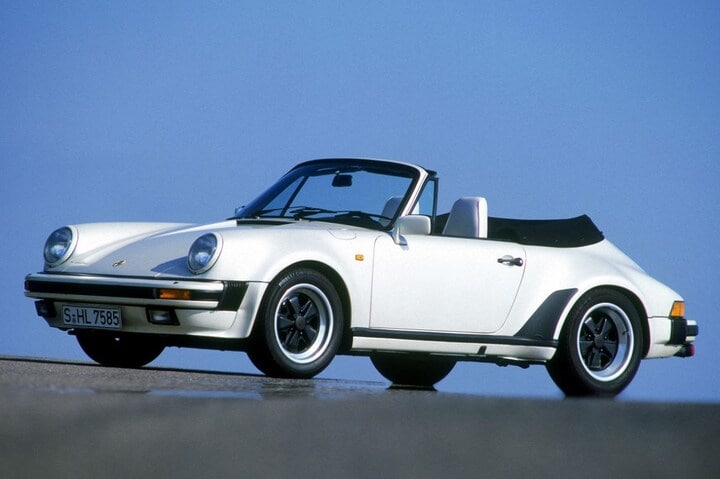 Porsche 911 Carrera