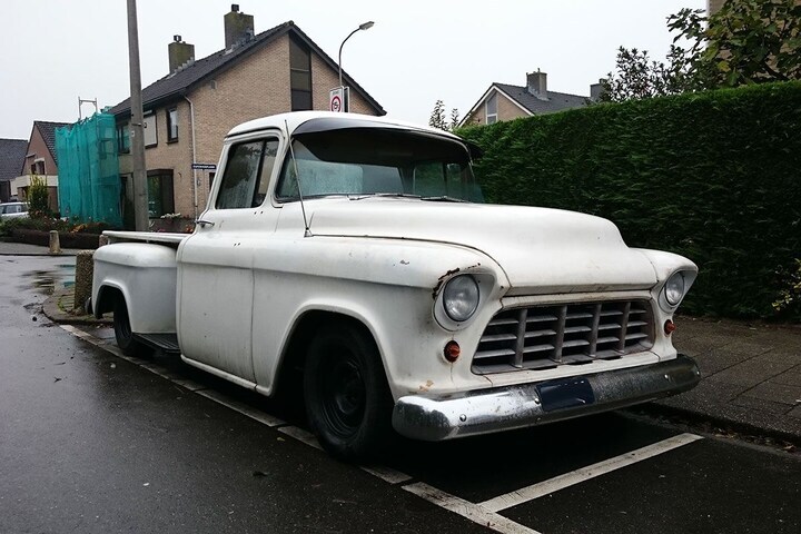 In het wild: Chevrolet 3200 (1955)