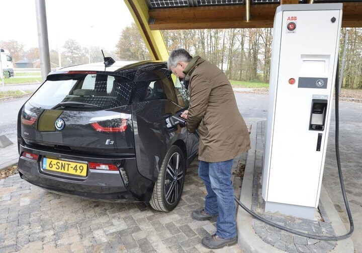 BMW i3 laadstation (foto ANP)