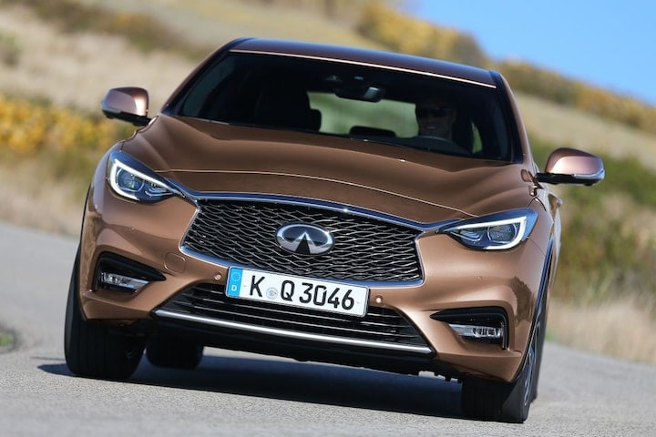 Infiniti Q30