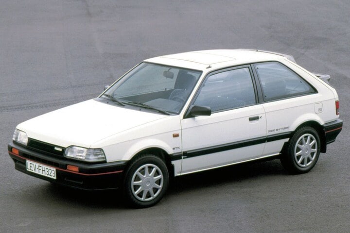 Mazda 323