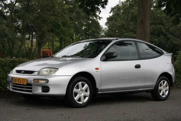 Mazda 323 Coupé