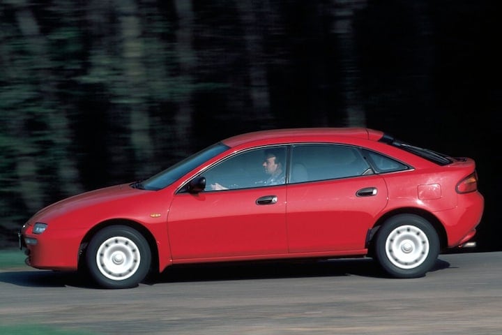 Mazda 323 F