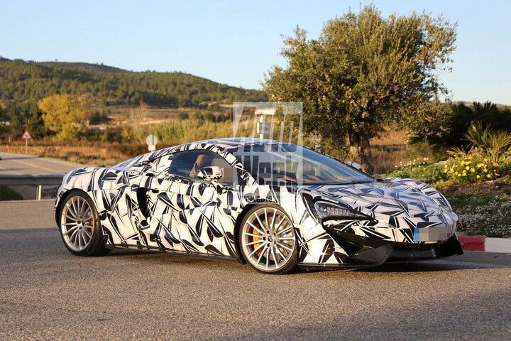 McLaren 570S 2+2 spyshots