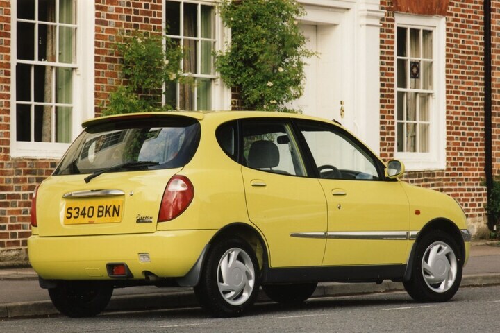Daihatsu Sirion 1998