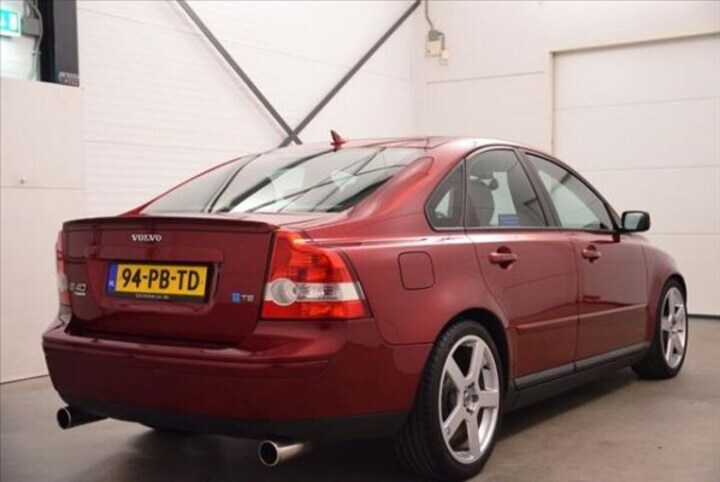 Volvo S40 T5