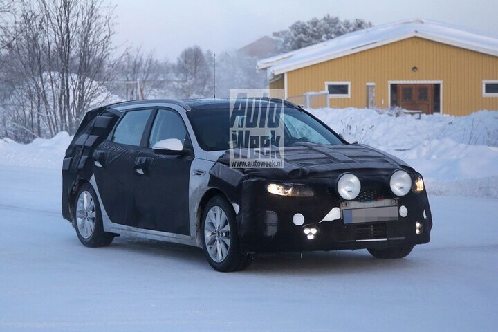 Kia Sportspace spyshots