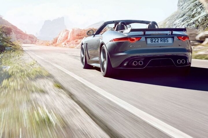 Jaguar F-Type SVR