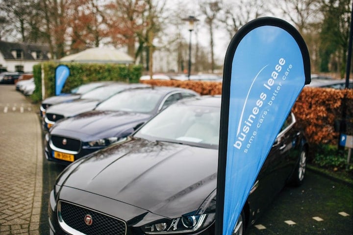 UberX Jaguar XE