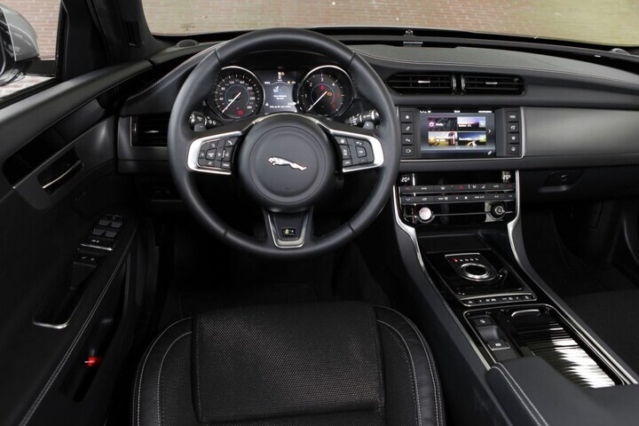 Jaguar XF E-Performance R-Sport
