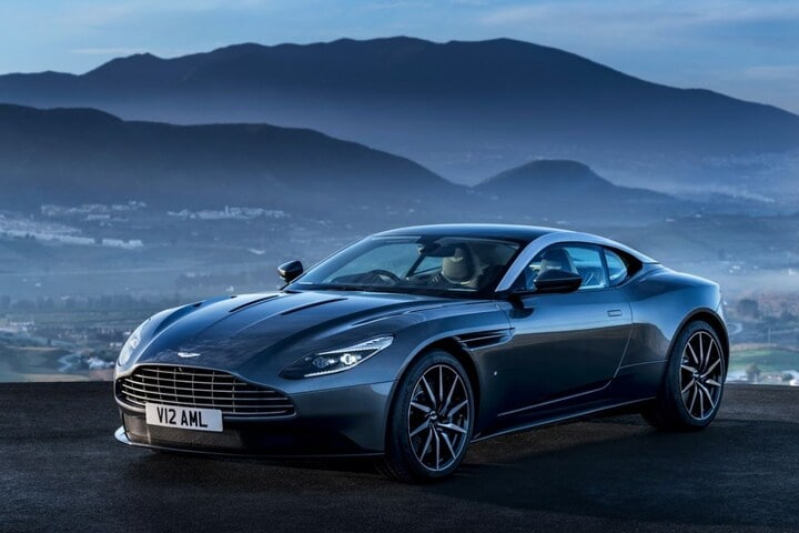 Aston Martin DB11