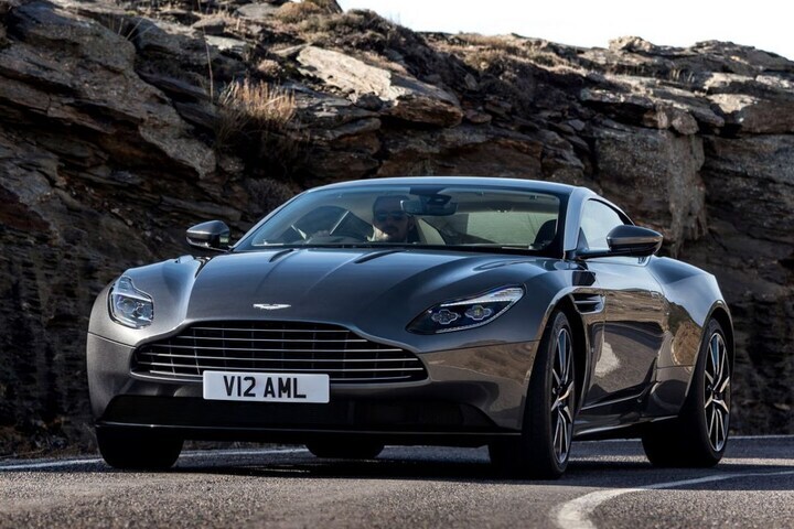 Aston Martin DB11