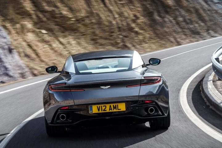 Aston Martin DB11