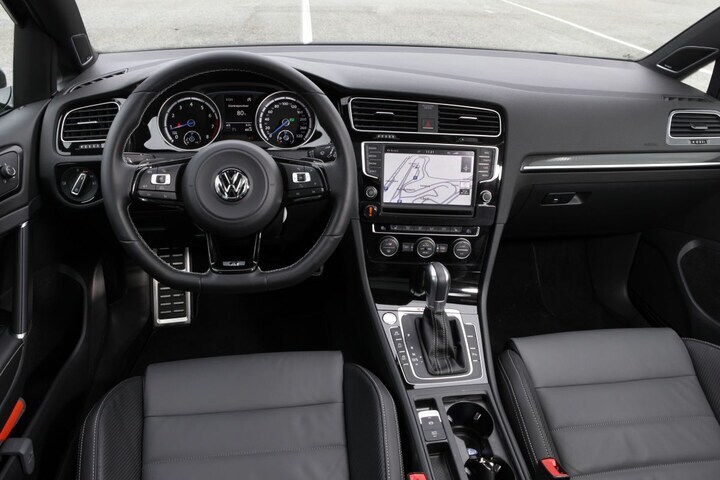 Volkswagen Golf R Variant
