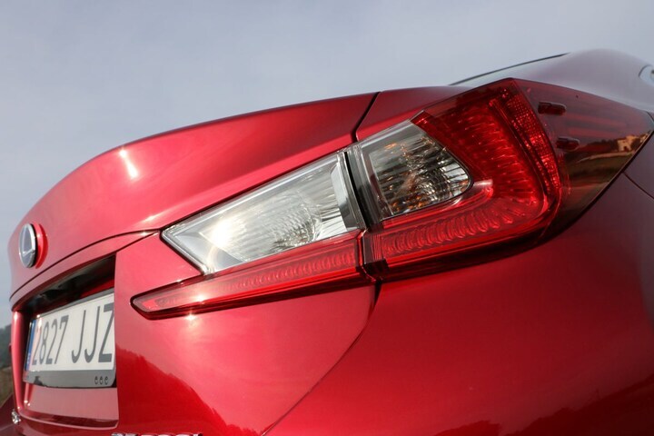 Lexus RC 300h