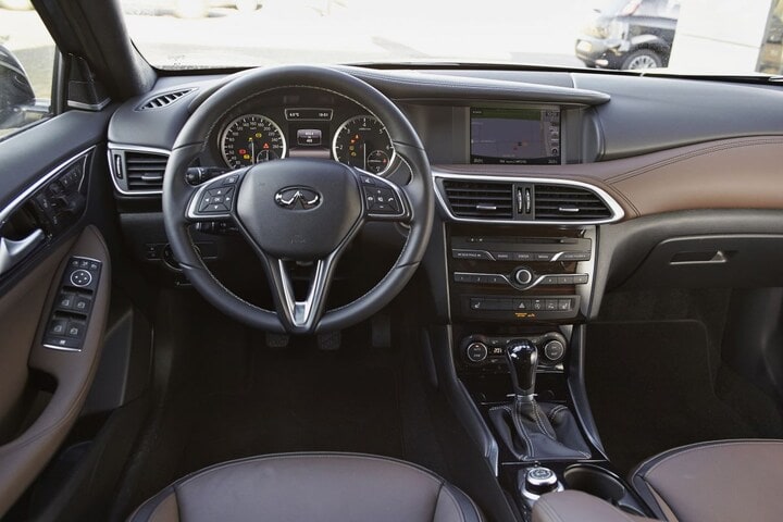 Test Infiniti Q30 1.5d