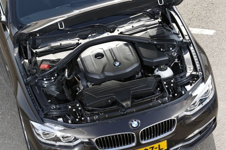 Test BMW 318i