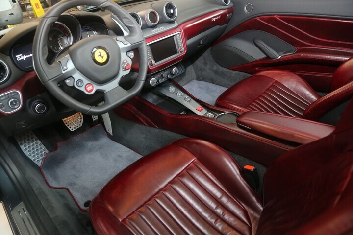 Ferrari California T