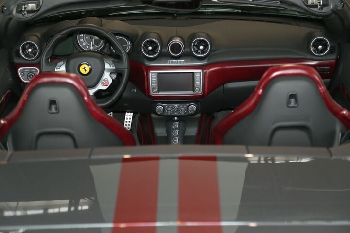 Ferrari California T