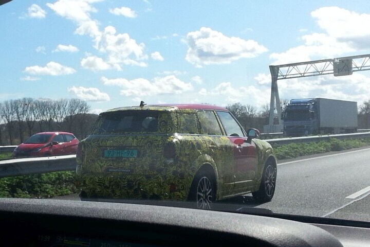 Spyshots Mini Countryman