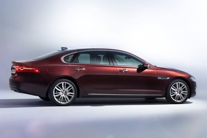 Jaguar XFL